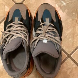 Yeezy 700 Wave Runner (SOLD)
